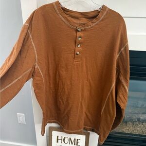 Legendary men’s White tails yellow Rust Long Sleeve Henley Shirt XXL